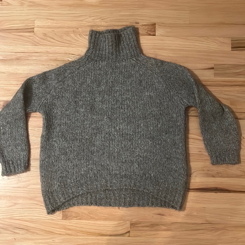 Zara Chunky Knit Grey Sweater